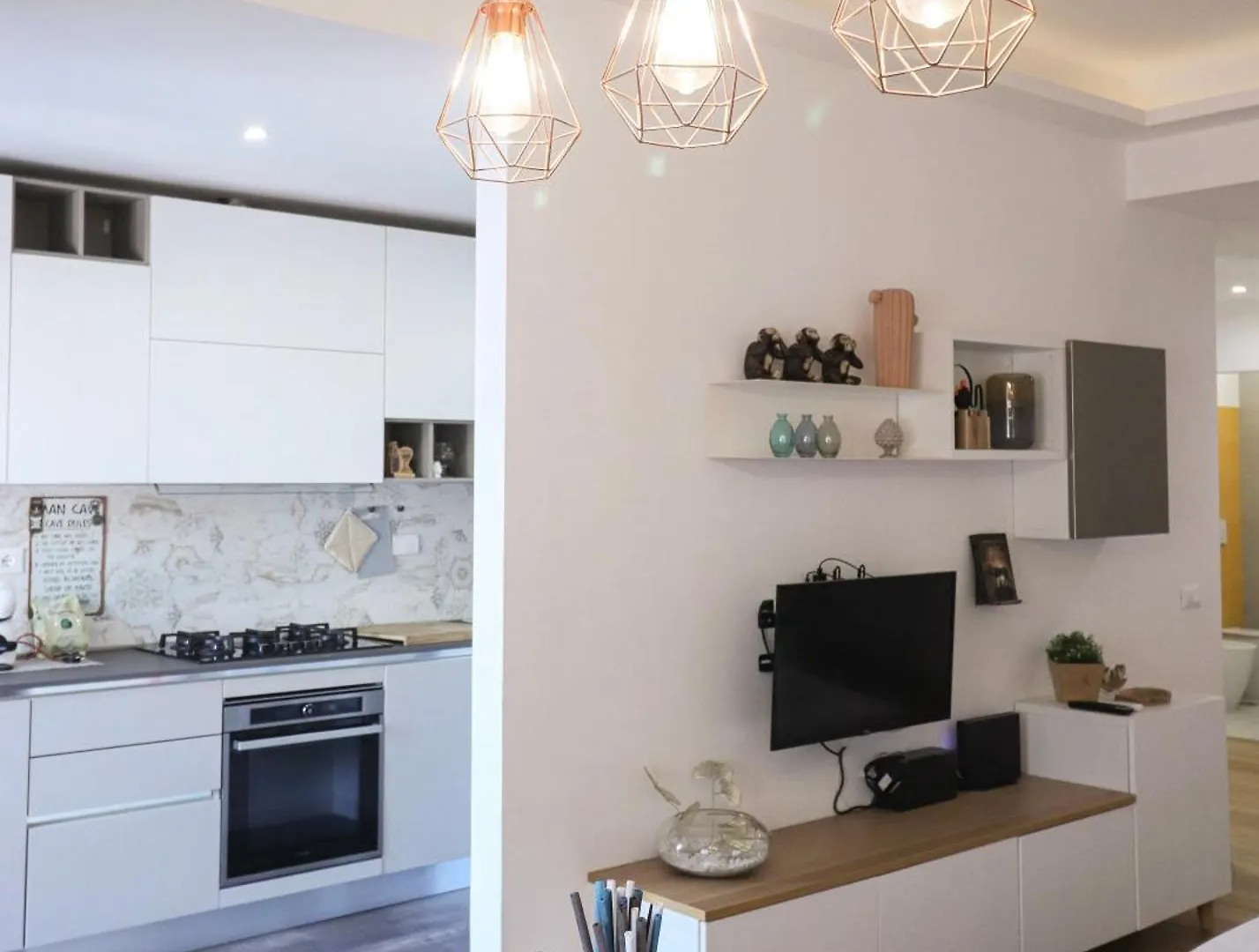 Stazione 5Min- Moderno Ed Elegante Appartamento 罗马 0*,  意大利