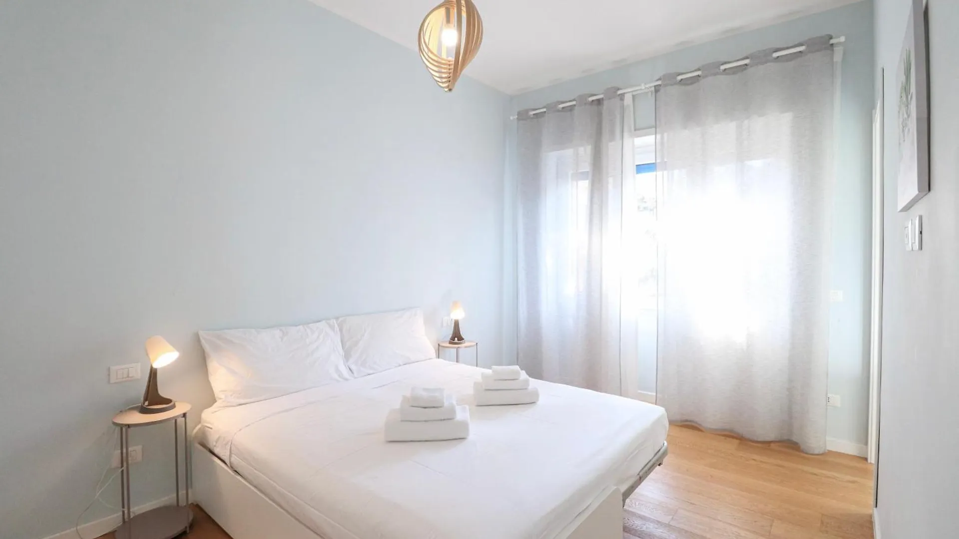 Stazione 5Min- Moderno Ed Elegante Appartamento 罗马 0*,  意大利
